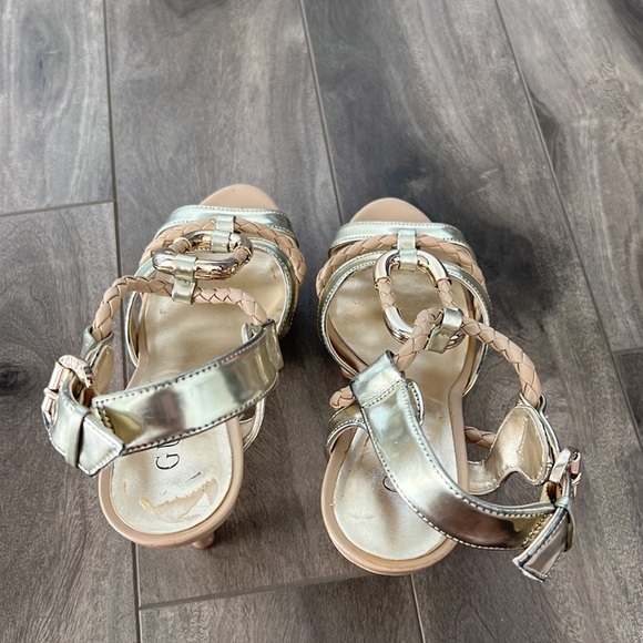 Guess nude gold heels - Picture 14 of 14